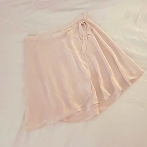 Baby pink flowy skirt